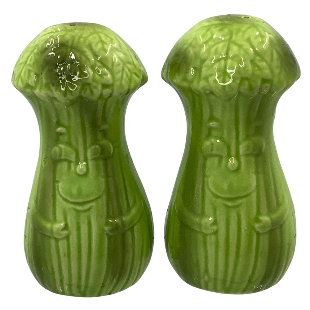 Vintage Japan Anthropomorphic Celery Salt Pepper Shakers Ceramic Green 4.75in